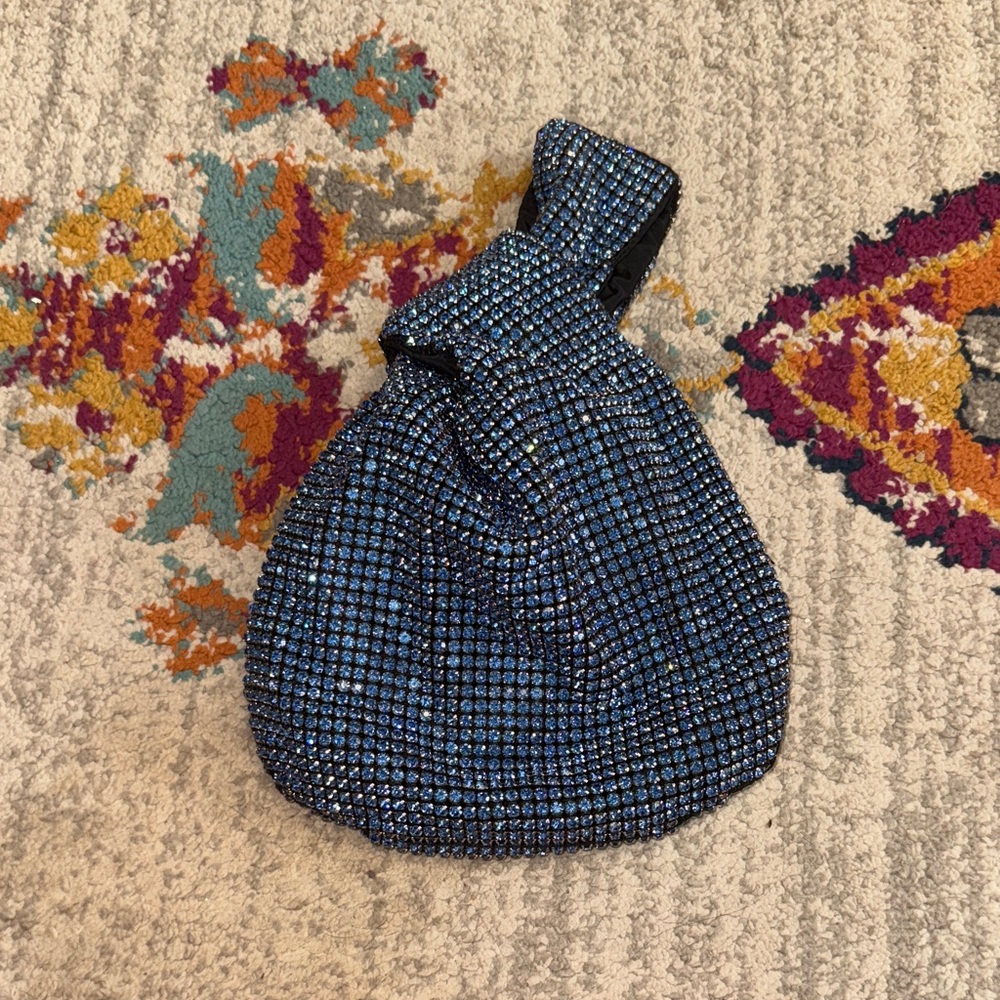 NEW Elegant Blue Crystal-Embellished Women's Bucket Bag